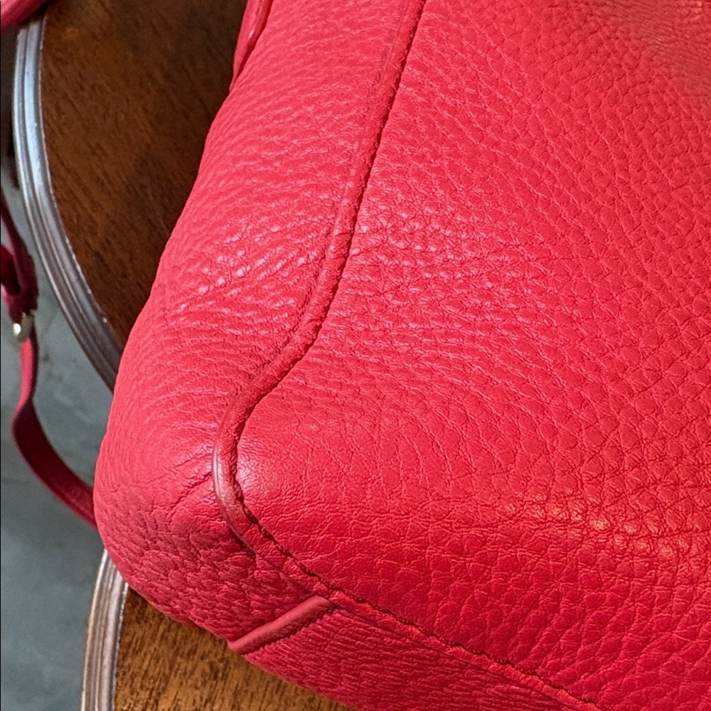 Tory Burch  Satchel  crossbody bag
Pebbled Leather  Red  front pocket, gold tone - Picture 11 of 17